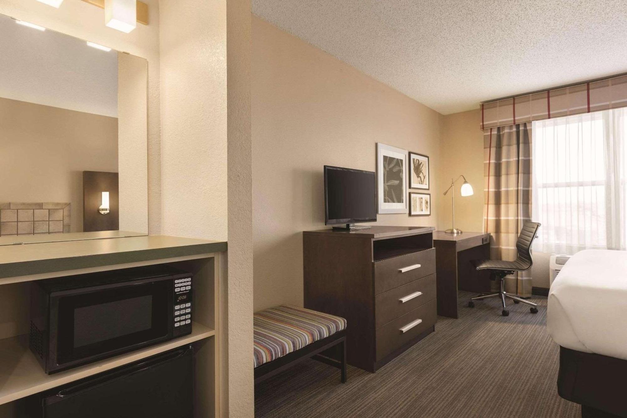 Country Inn & Suites By Radisson, Forest Lake, Mn Exterior foto